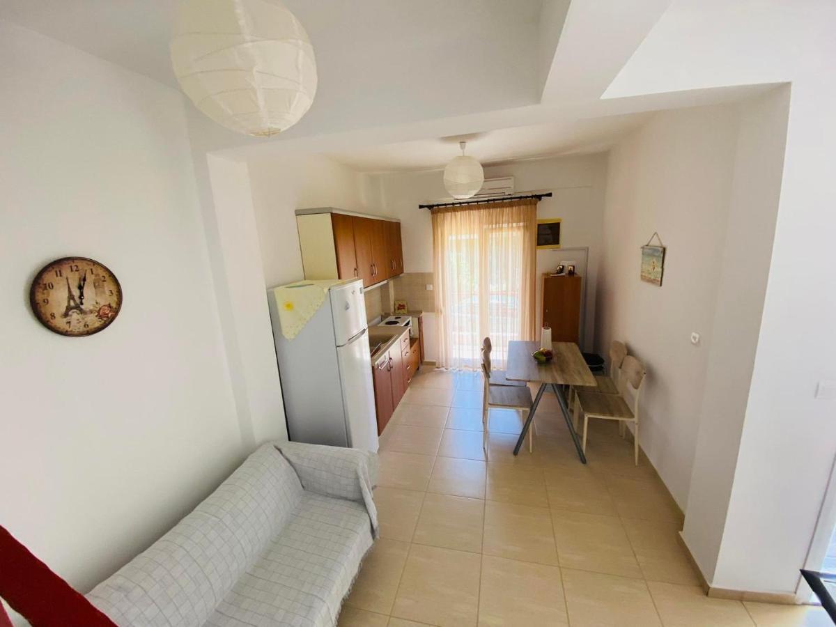 Chrisa's Guest House Skala Potamia  Extérieur photo